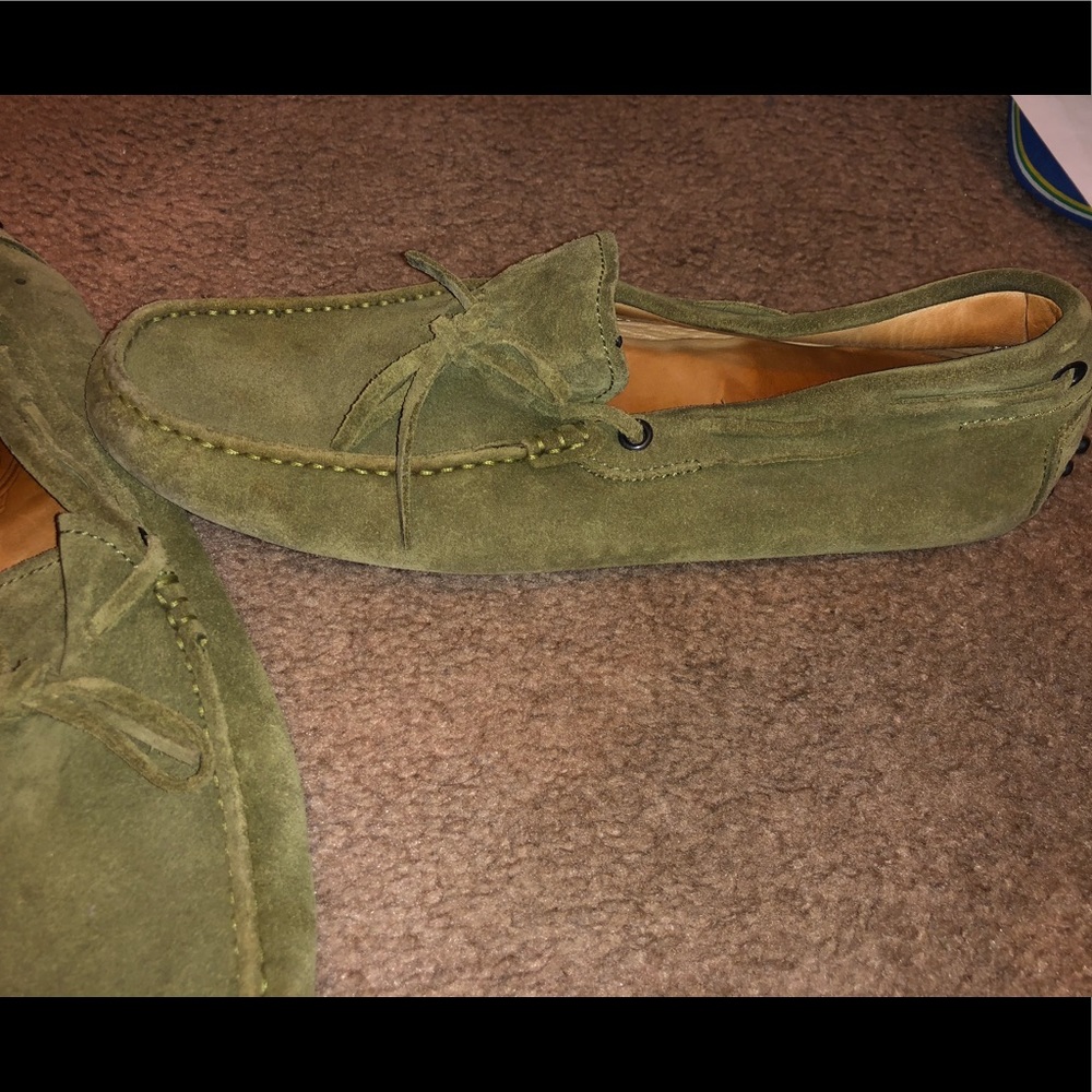 Tod’s loafers